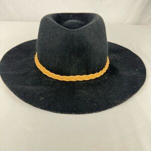Hot Tips 100% Wool Wide Brim Bolero Hat
